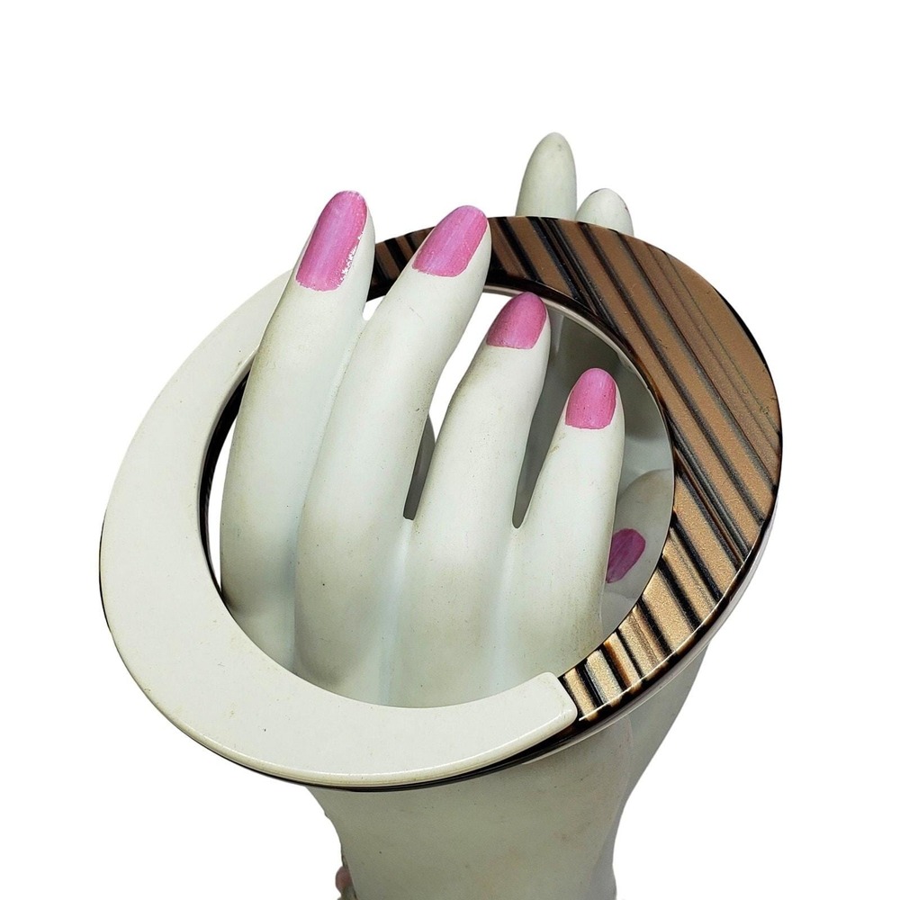 Modernist Bangle Bracelet White Faux Wood Grain Oval Acrylic Asymmetrical 1970s